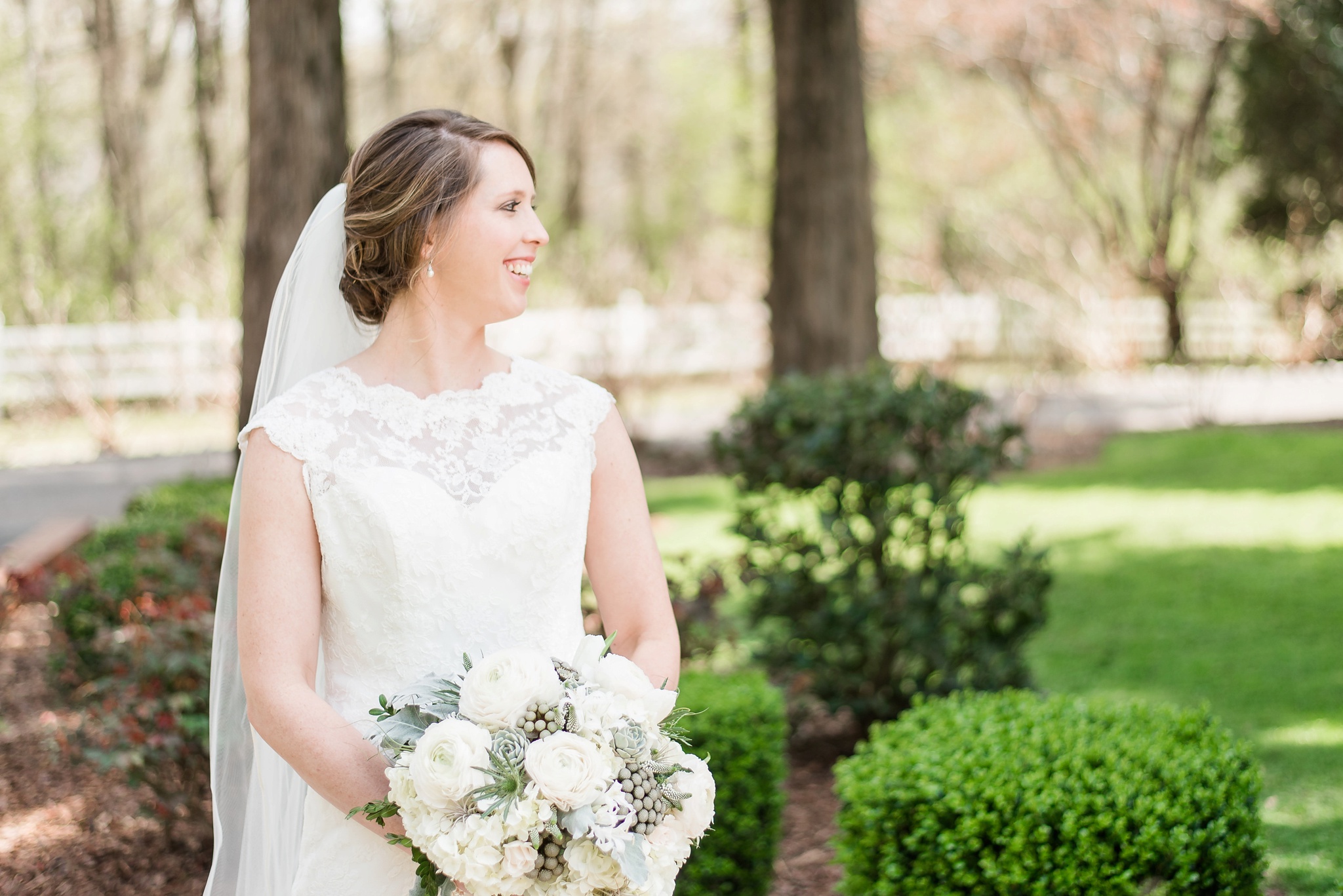 Spring Blue and Ivory Plantation Wedding - Birmingham Alabama Wedding Photographers_0024.jpg