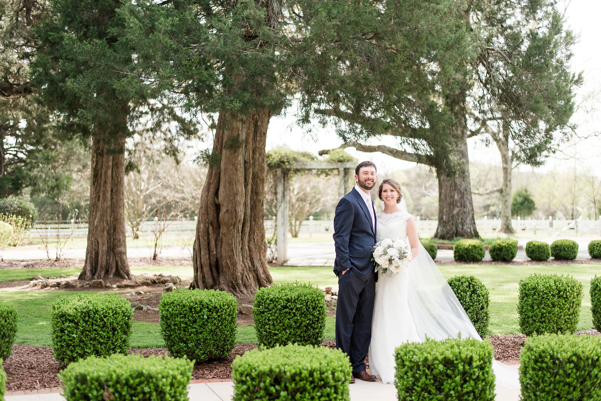 Spring Blue and Ivory Plantation Wedding - Birmingham Alabama Wedding Photographers_0033.jpg