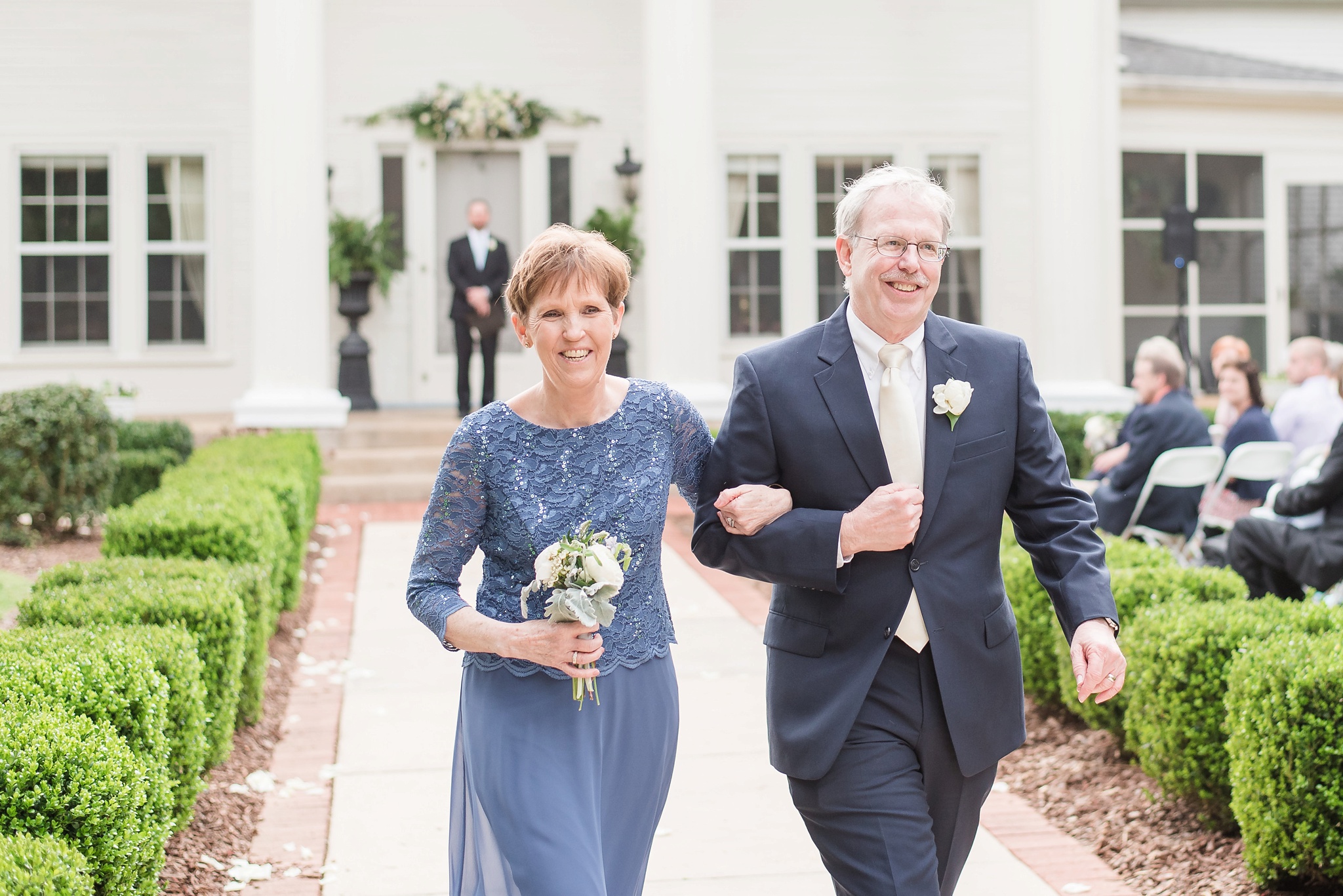 Spring Blue and Ivory Plantation Wedding - Birmingham Alabama Wedding Photographers_0082.jpg