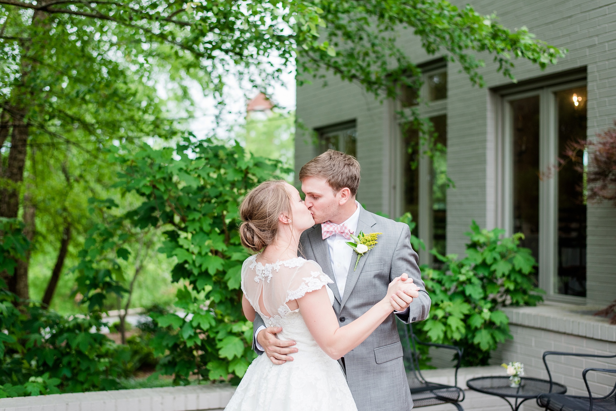 Briarwood Caroline House Blush Spring Garden Wedding | Birmingham Alabama Wedding Photographers_0056.jpg