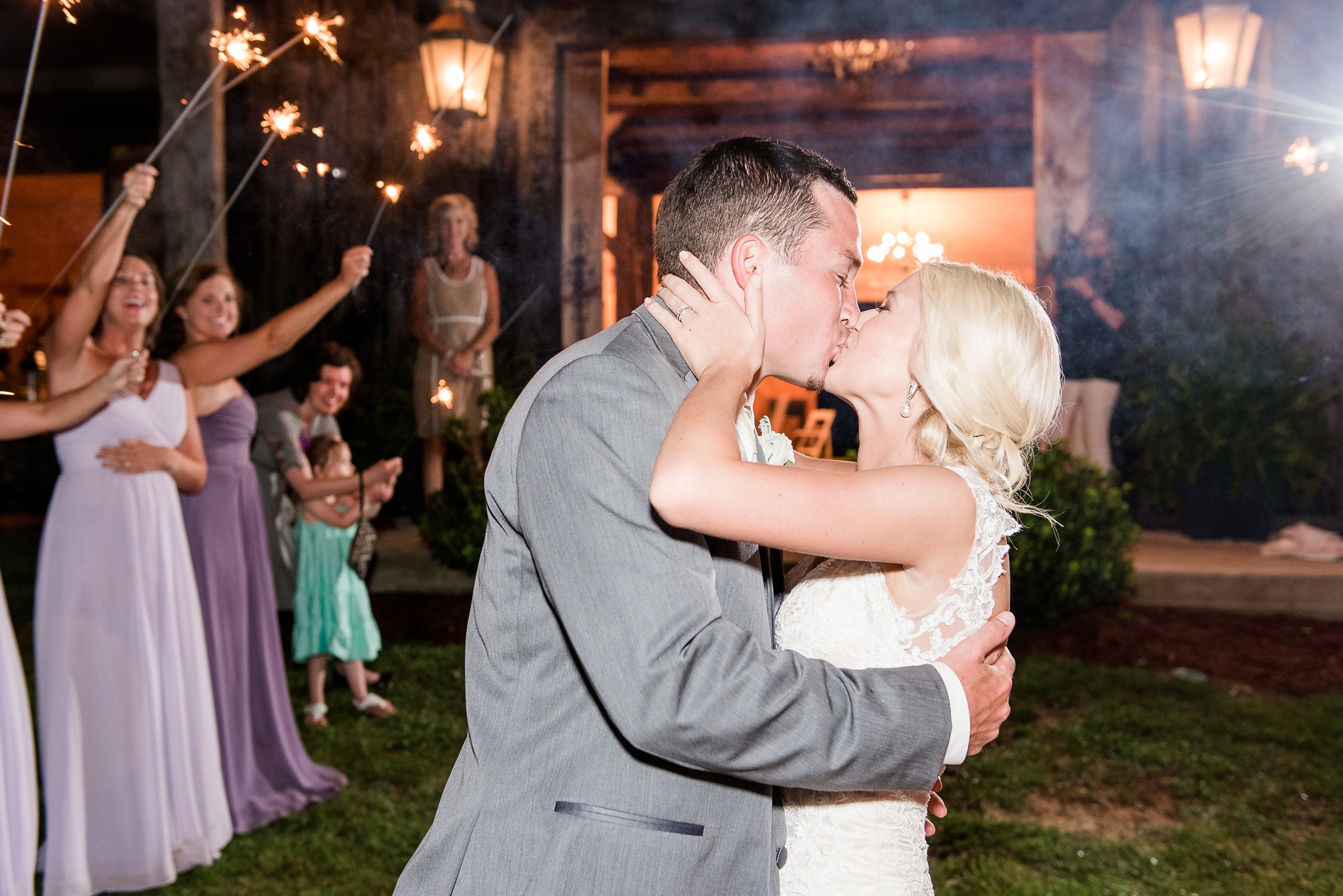 Lavender and Gray Outdoor Summer Wedding | Birmingham Alabama Wedding Photographers_0099.jpg