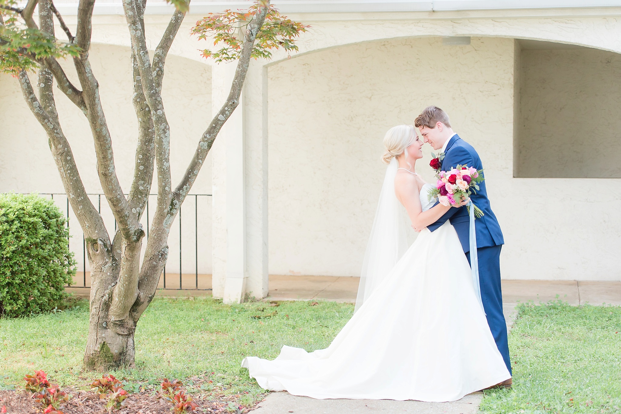 Tuscaloosa Calvary Baptist Wedding Day | Birmingham Alabama Wedding Photographers_0021.jpg