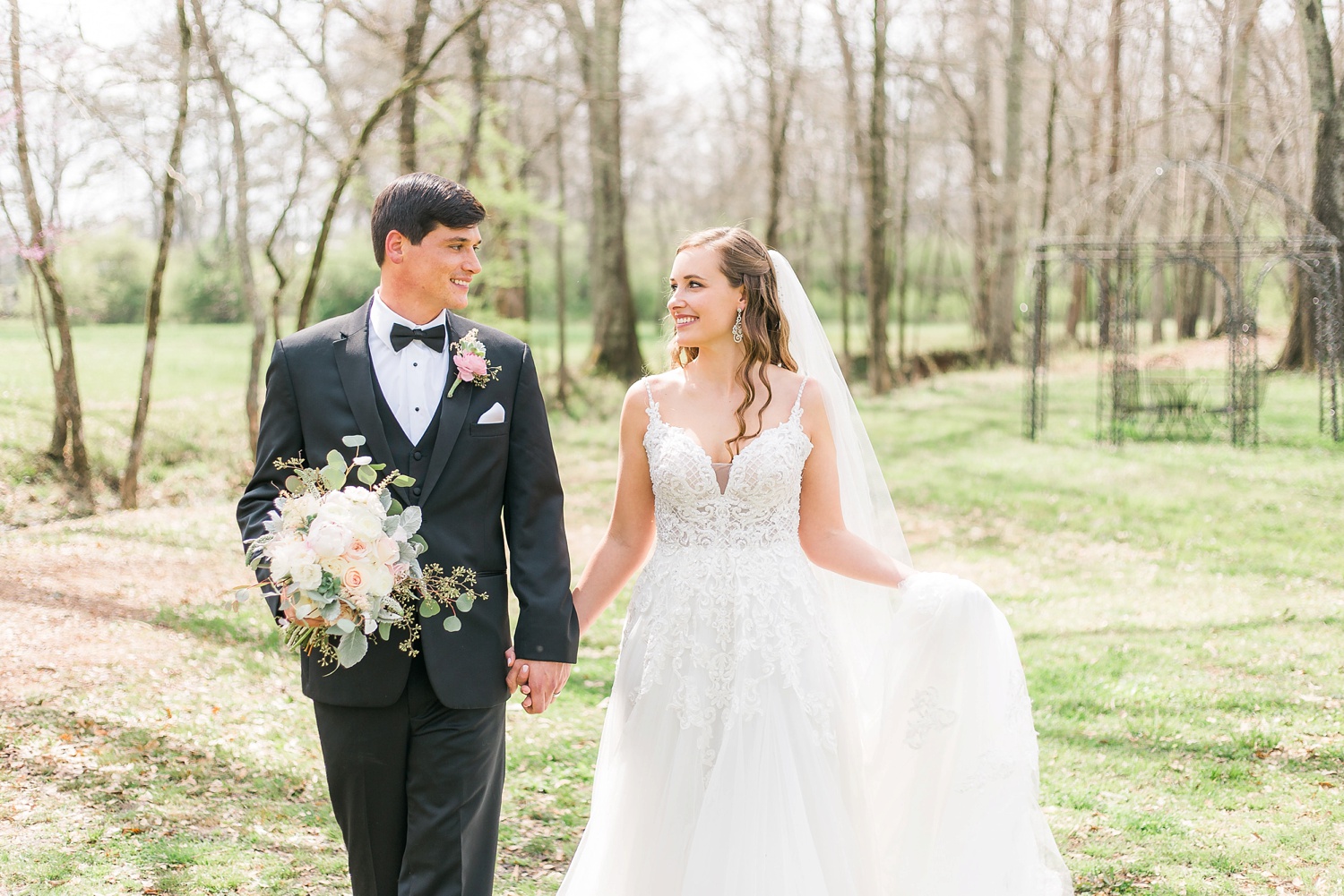 Mathews Manor Wedding Day | Birmingham Alabama Wedding Photographers_0011.jpg