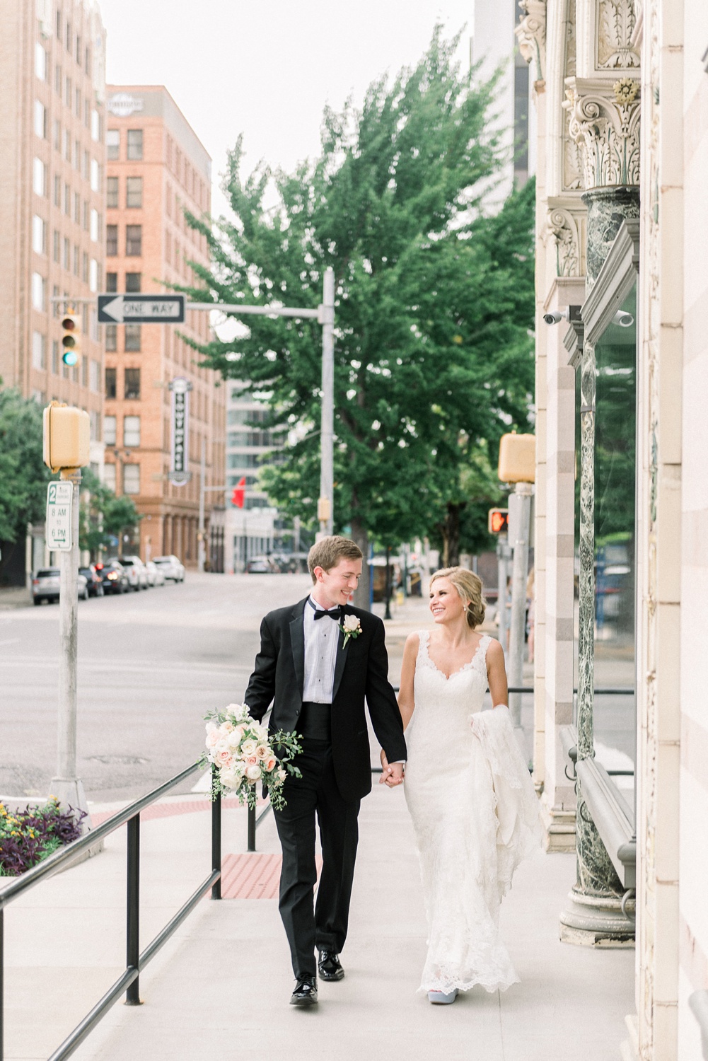 The Florentine Tutwiler Hotel Vestavia Wedding | Birmingham Alabama Wedding Photographers_0039.jpg