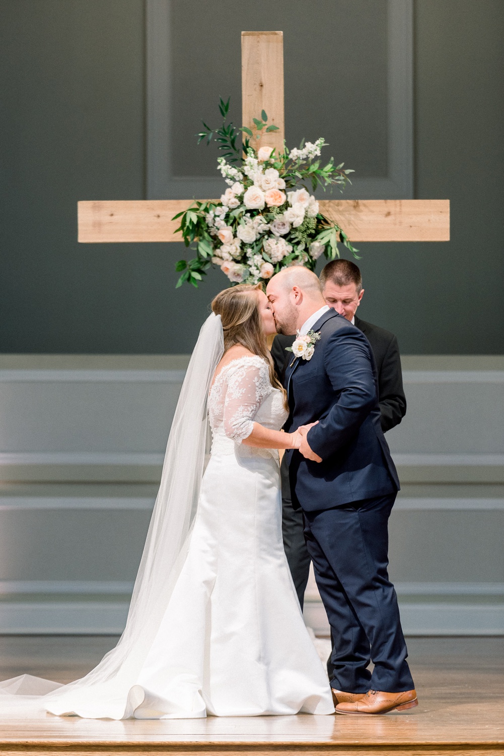 Church of the Highlands Bridgestreet Gallery Wedding | Alabama Wedding Photographers_0024.jpg