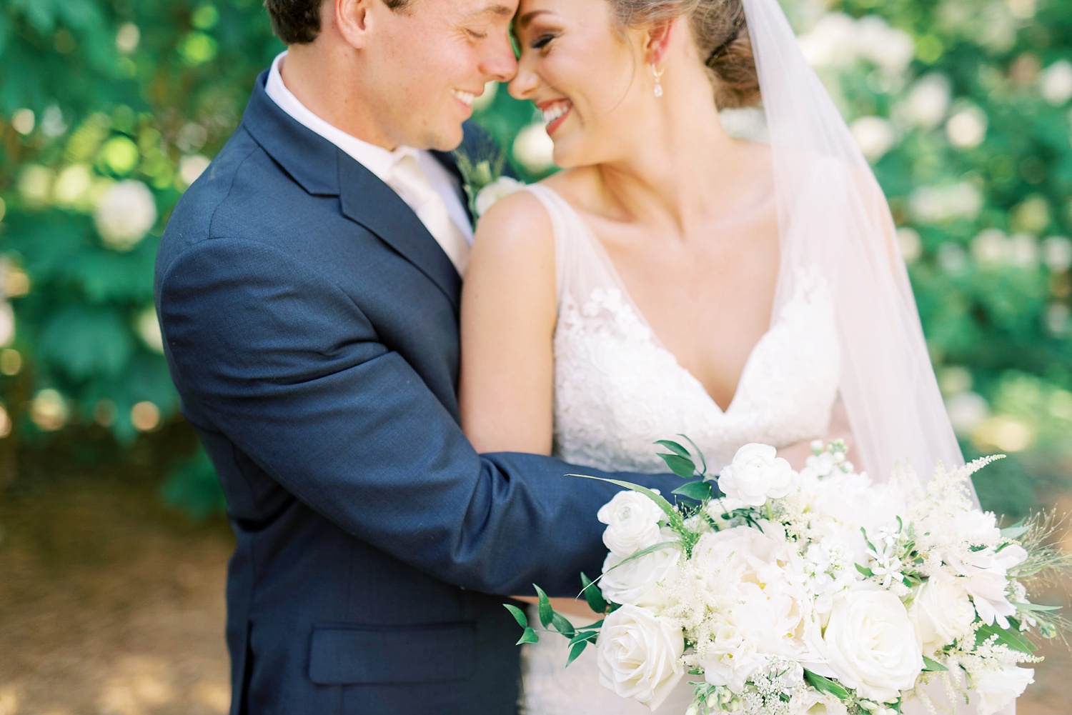 Aldridge Gardens Wedding Day | Best Birmingham Alabama Wedding Photographers_0024.jpg