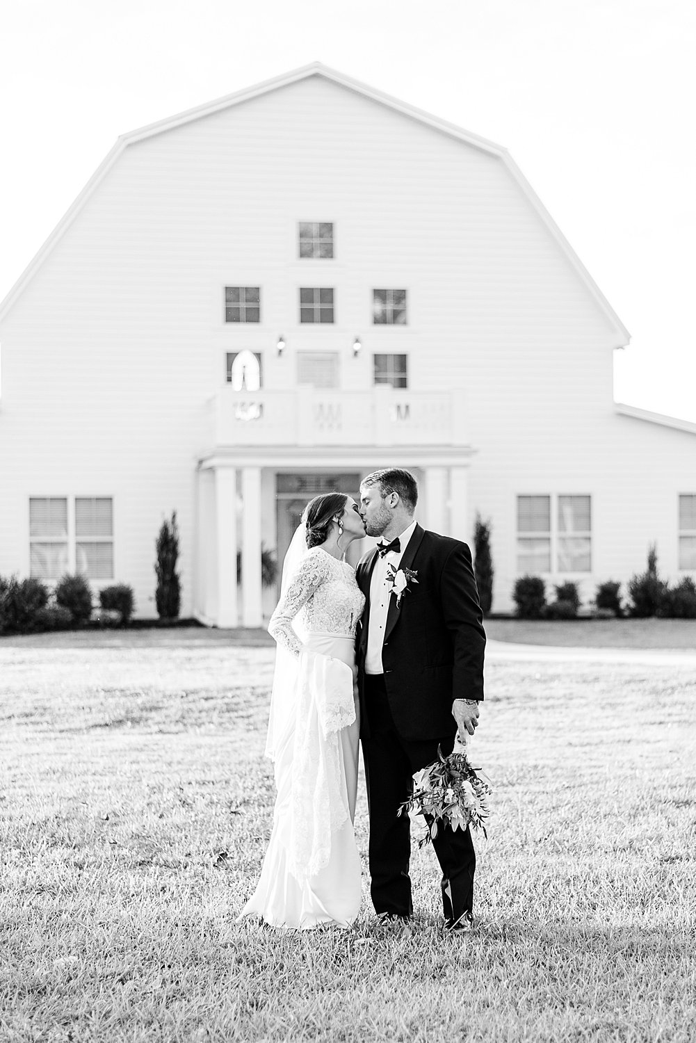 Harvest Hollow Wedding North Alabama | Birmingham Alabama Wedding Photographers_0052.jpg