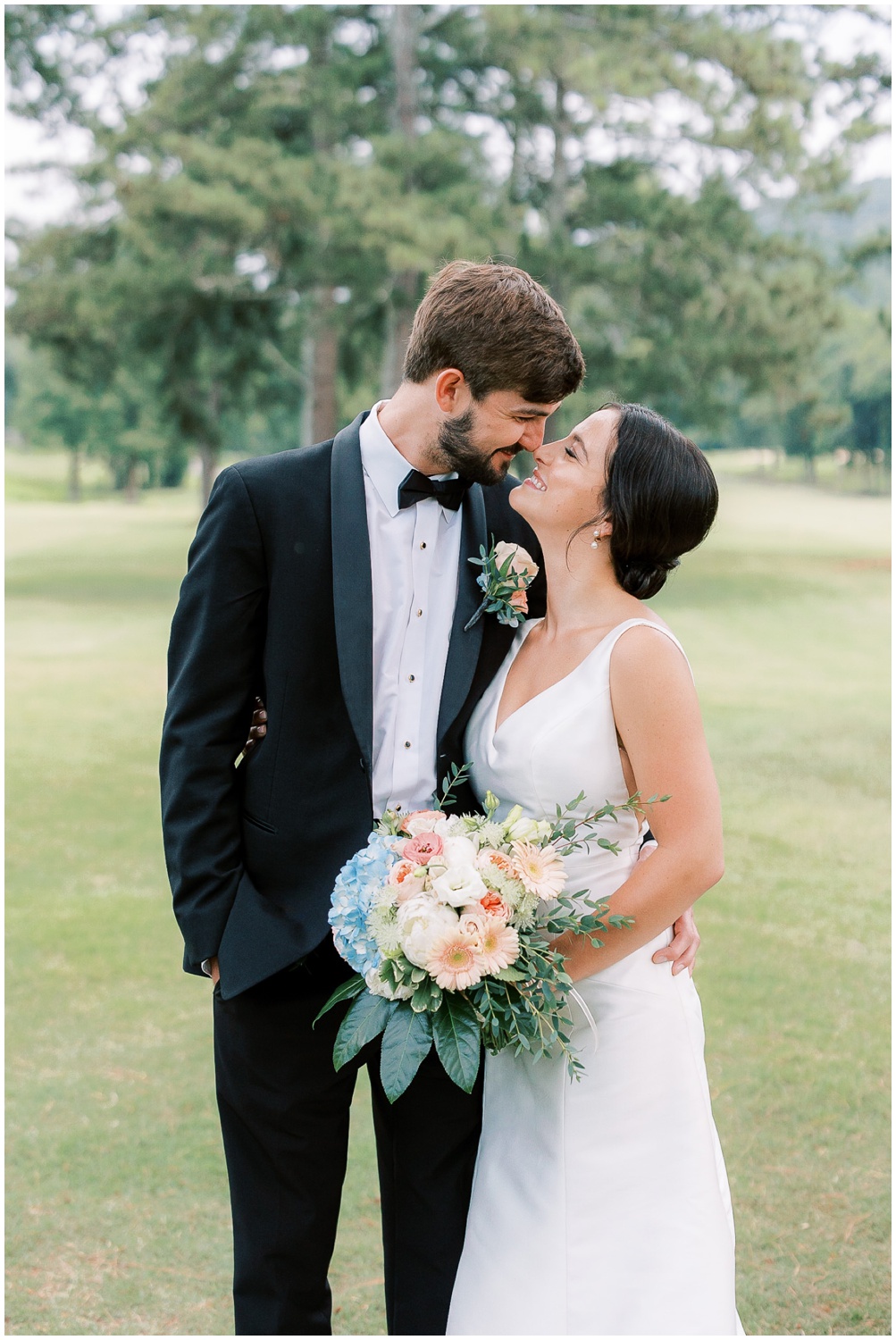 Anniston Country Club Wedding Day | Birmingham Alabama Wedding Photographers_0033.jpg